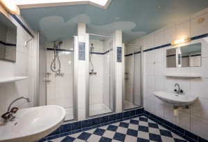 Sanitärräume in der Gruppenunterkunft/Jugendherberge Funpark Westendorf